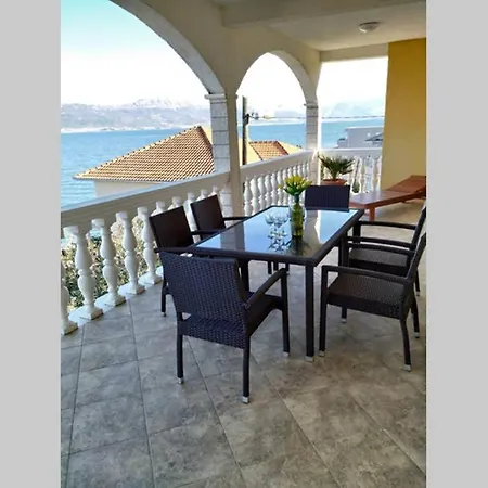 Apartmen Karmen 2 Trogir Exterior photo