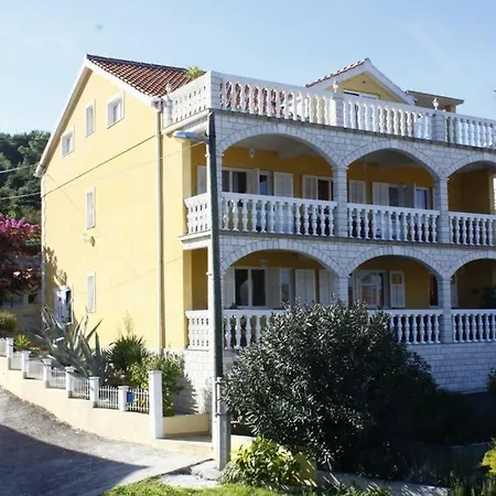 Apartmen Karmen 2 Trogir Exterior photo