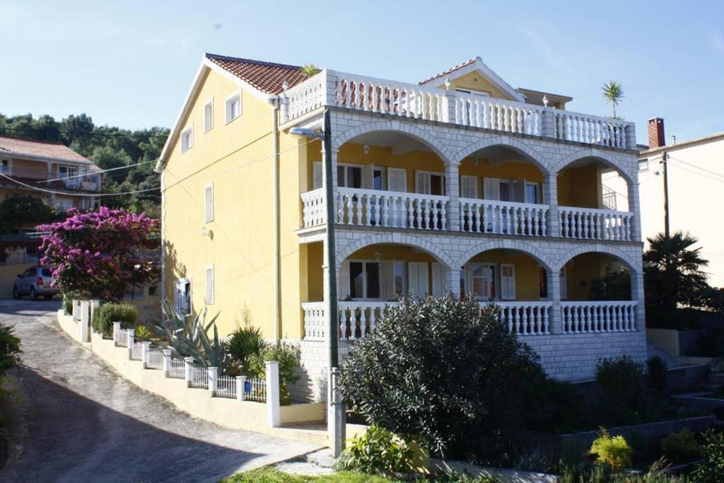 Karmen 2 Apartment Trogir